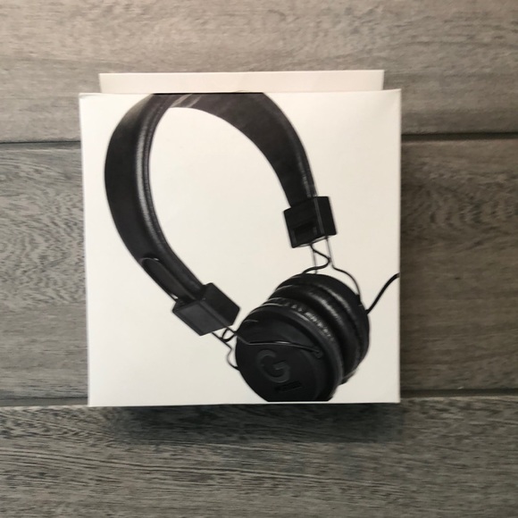 G by Guess headphones black on ear wired NWT headphones Guess - Picture 6 of 15